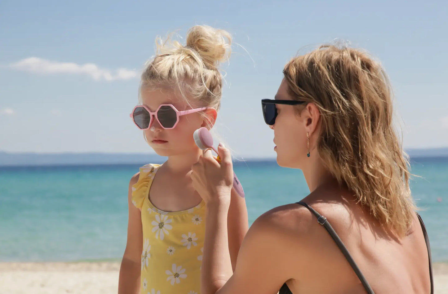 Sunscreen Applicator Brush: Pink